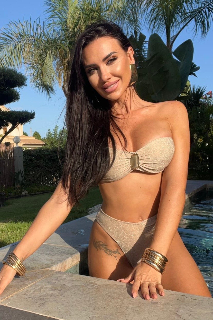 Bikini Nhamipta